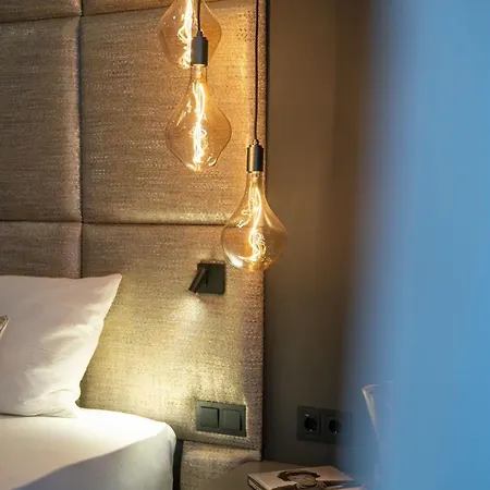 Hotel The Newsha Signature 4*