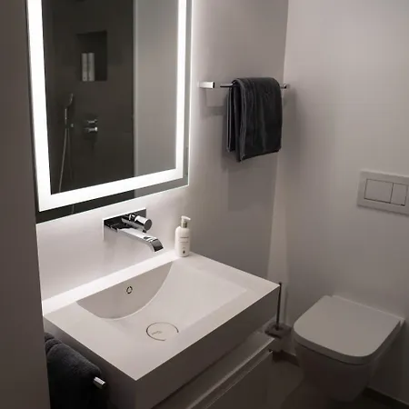 Hotel The Newsha Signature 4*