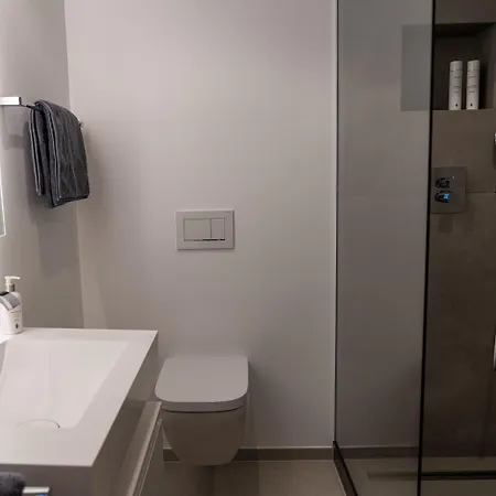 Hotel The Newsha Signature