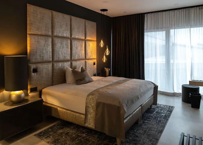 The Newsha Signature 4* 鲁尔河畔米尔海姆