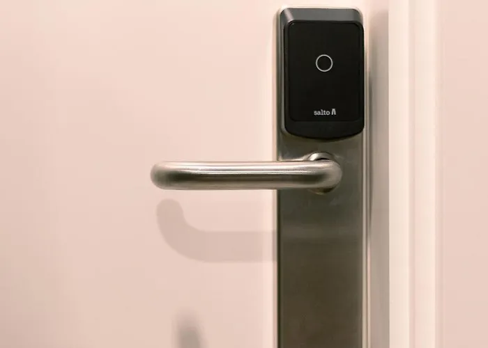 The Newsha Signature מלון מולהיים אן דר רור